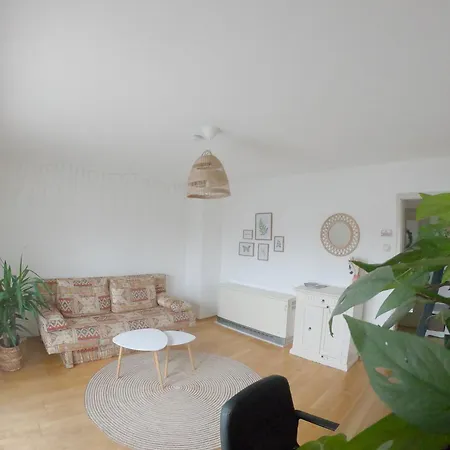 Happybnb Mit Sonniger Terrasse Appartement