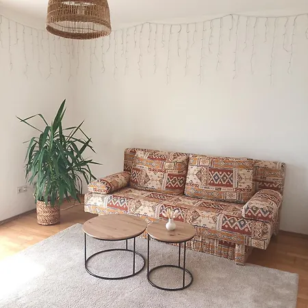 Apartment Happybnb Mit Sonniger Terrasse