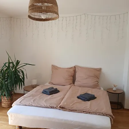 Lejlighed Gruenoase Mit Sonnenbalkon *