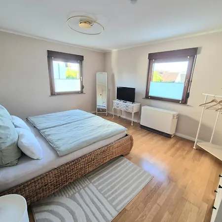 Gruenoase Mit Sonnenbalkon *