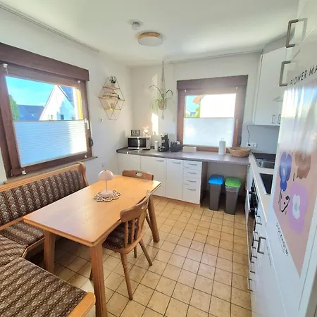 Apartment Gruenoase Mit Sonnenbalkon