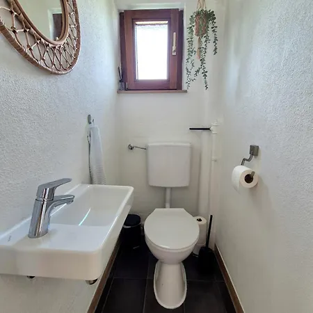 Gruenoase Mit Sonnenbalkon Lochgau